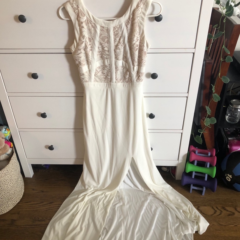 Gorgeous ivory cap sleeve lace high slit dress